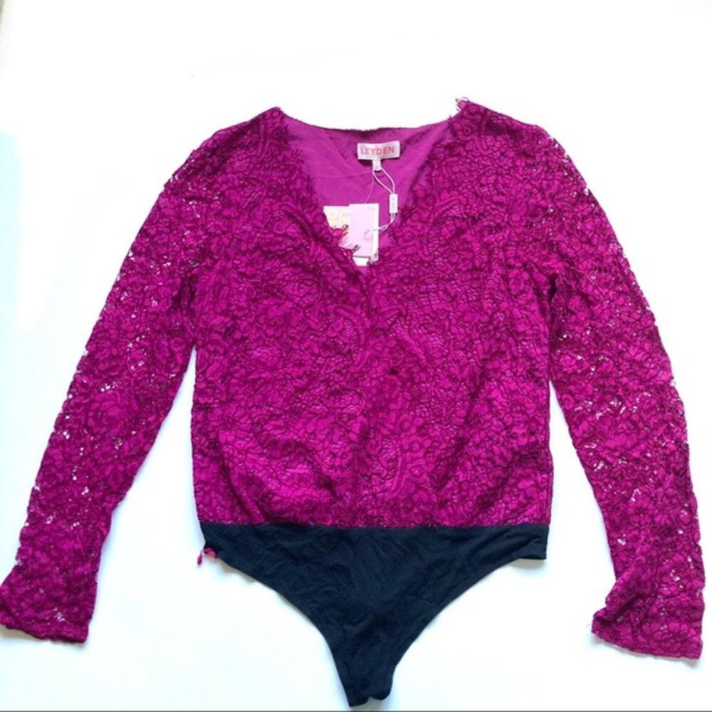 NEW Leyden Glitz and Glam Long Sleeve Pink Lace Bodysuit Size Small